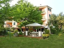 Apartment Mareonda *